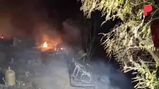 Un herido leve y veinte desalojados por un incendio en una zona de barracas en Vilassar