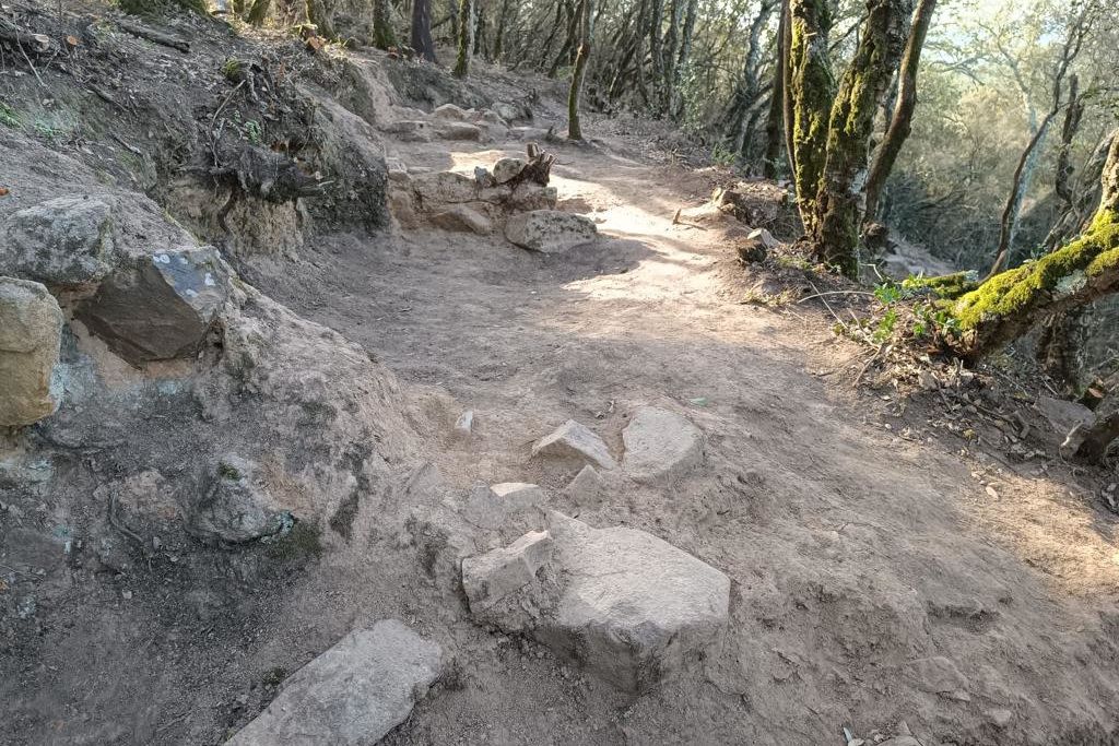 Cassà, el Consorci de les Gavarres i la Generalitat volen fer visitables les restes del poblat iber del Puig del Castell