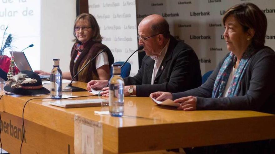 Hanna Stefaniak, Miguel Ayuso y Eulalia Nacimiento.