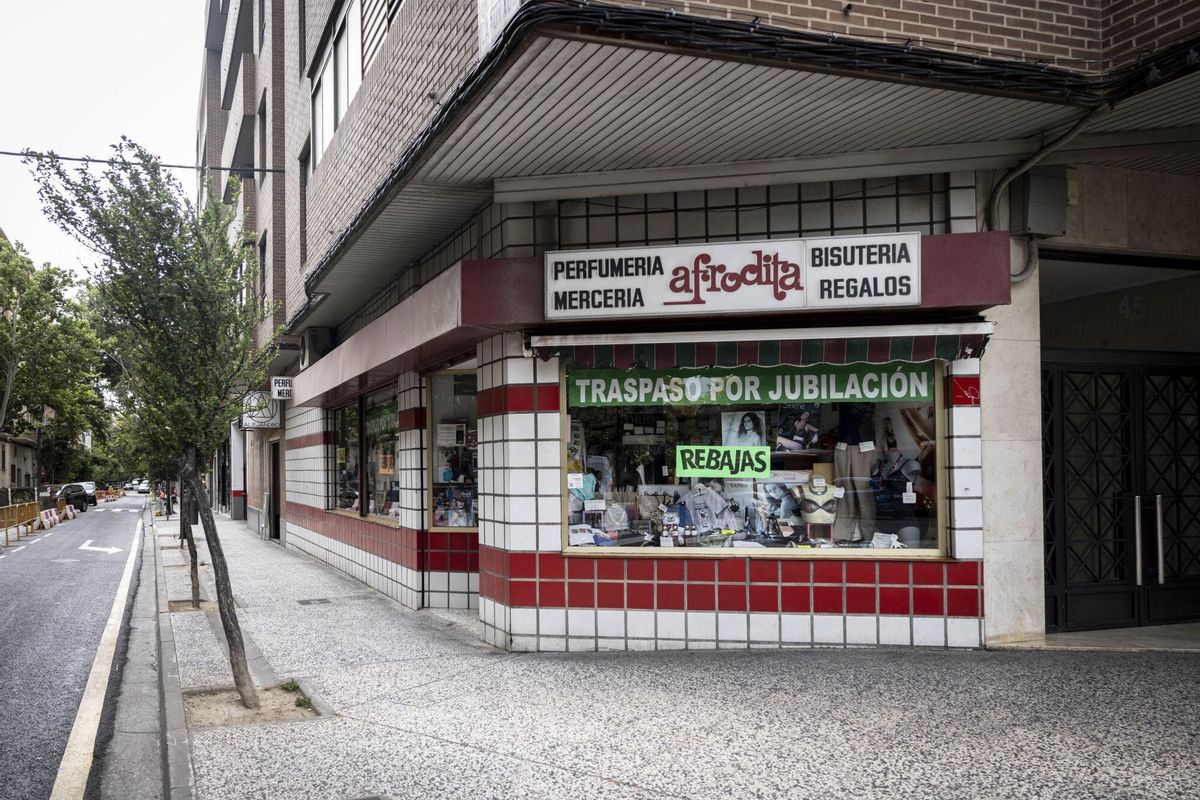 EN IMÁGENES | La Mercería Afrodita cierra por jubilación tras 40 años