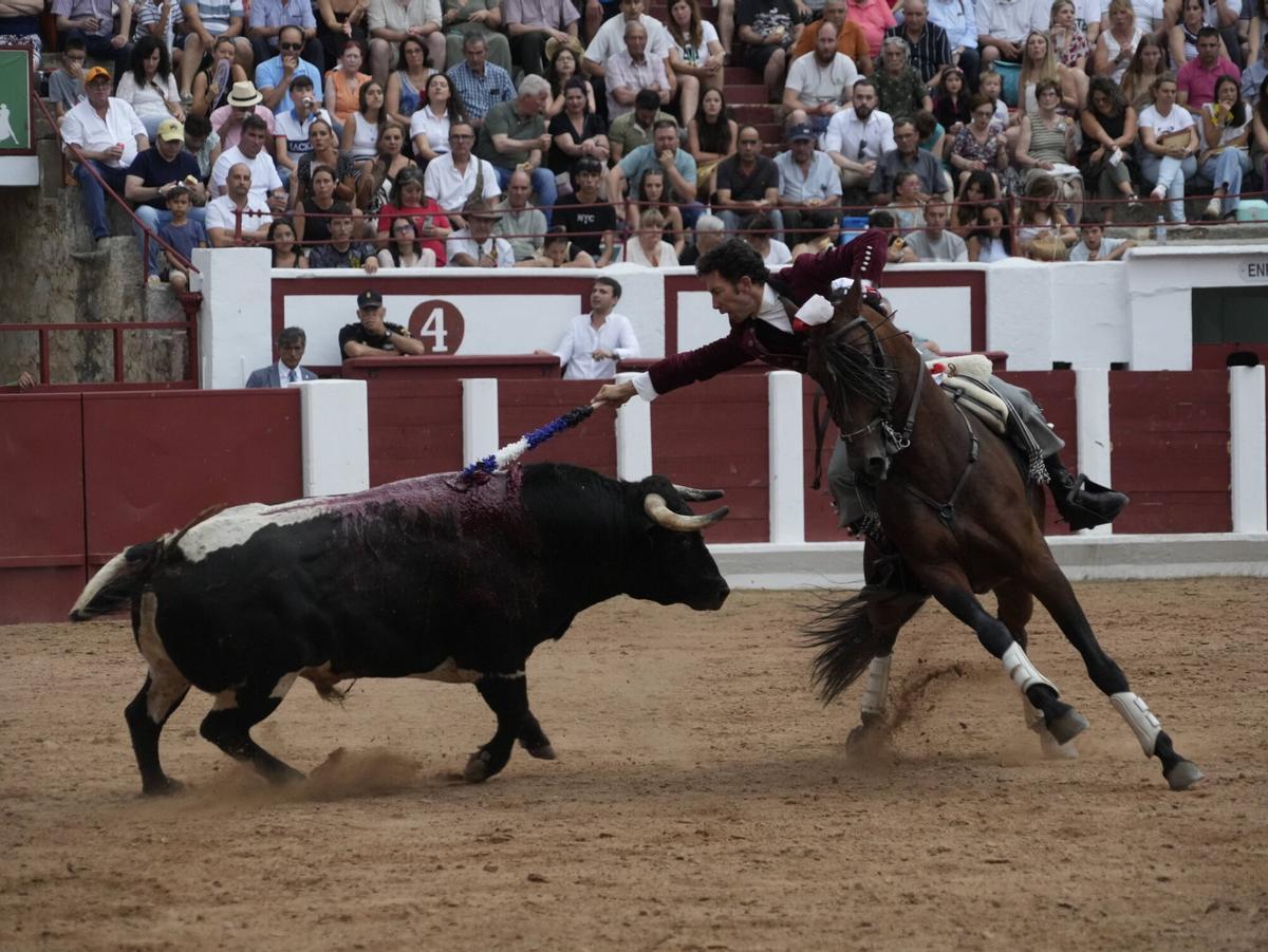 GALERÍA | Corrida de rejones de San Pedro en Zamora 2025