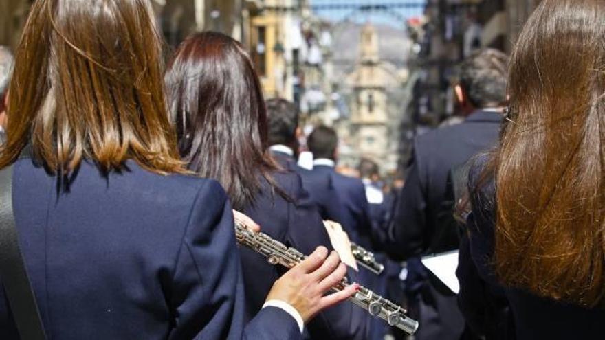 Los catorce representantes de las filaes del bando cristiano estuvieron guiados por su sargento infantil, Ian Ferri Puig, durante todo el desfile.