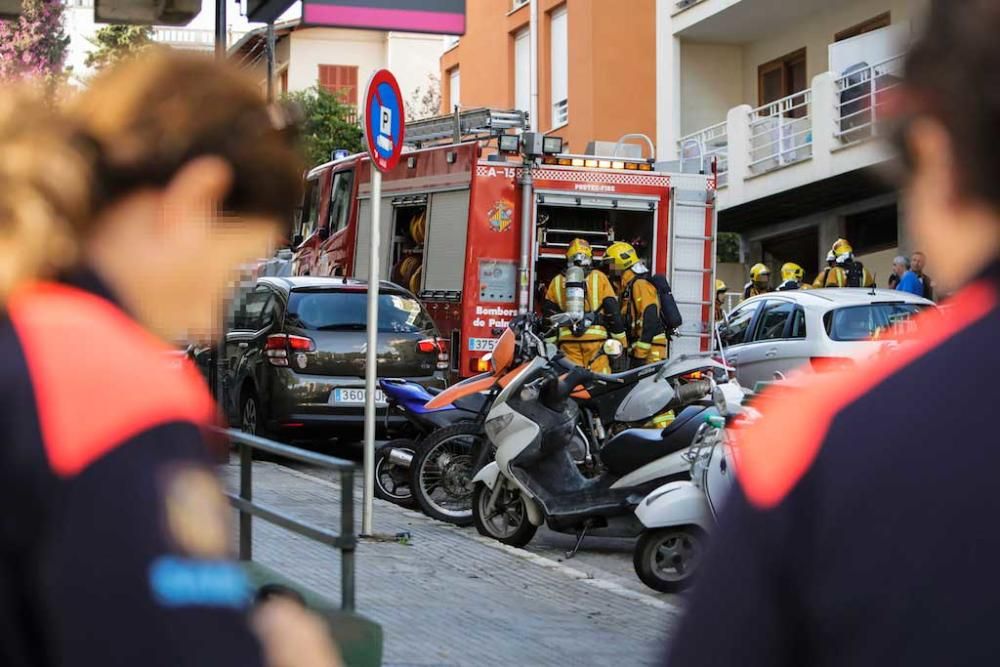 Un hombre se suicida en Palma provocando una nube tóxica que afecta a tres policías