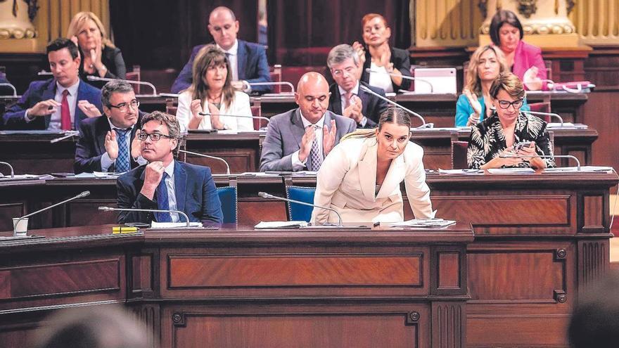 Crisis en el Govern: Vox disciplina al PP en solo cien días