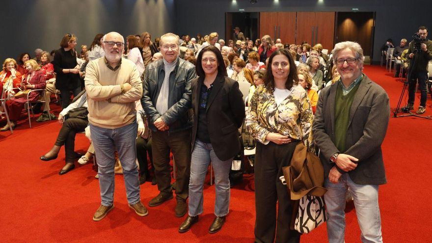 Las periodistas Landaluce y Belmonte vaticinan una larga vida a los periódicos