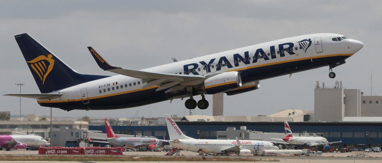 La denuncia de Consubal se dirige contra Ryanair.