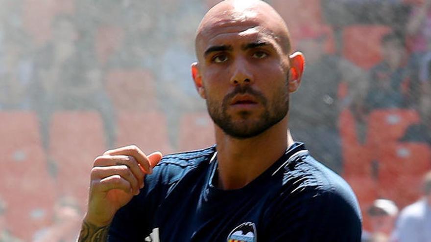 Simone Zaza qiere seguir en el Valencia CF.