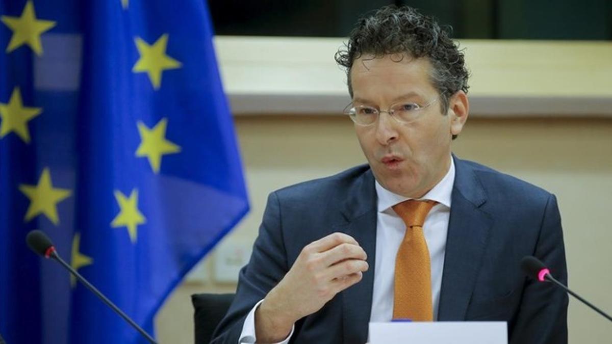 El presidente del Eurogrupo, Jeroen Dijsselbloem,  interviene ante la Comisón de Asuntos Económicos y Monetarios de la Eurocámara  en Bruselas.