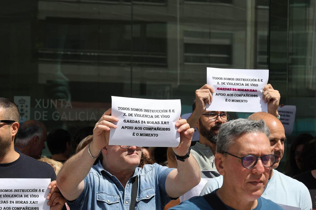 Concentración en 2025 en protesta por la eliminación del antiguo Juzgado de Instrucción 8 de Vigo.