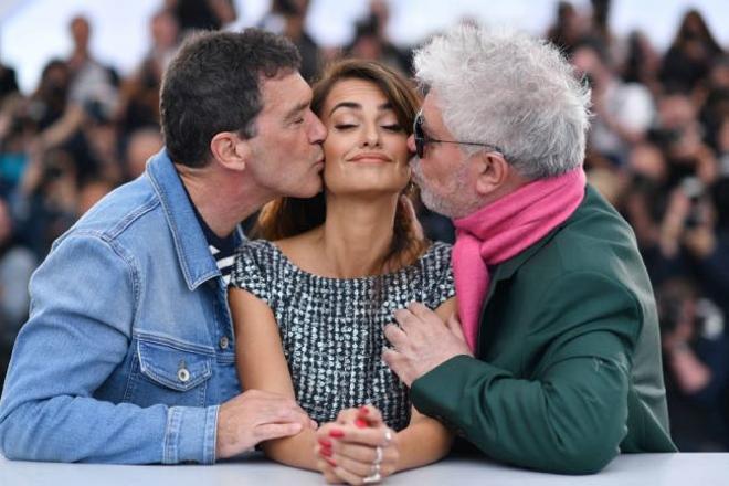 Antonio Banderas, Penélope Cruz y Pedro Almodovar, de 'Dolor y Gloria'