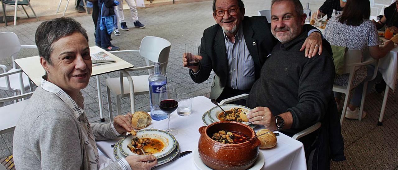La hostelería de Oviedo califica de “apoteósico” el Desarme tras vender  30.000 menús en una semana - La Nueva España