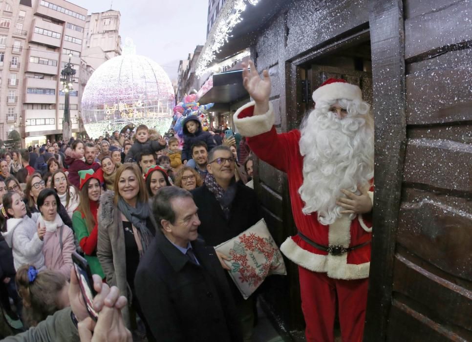 Papá Noel llega a Vigo. // R. Grobas