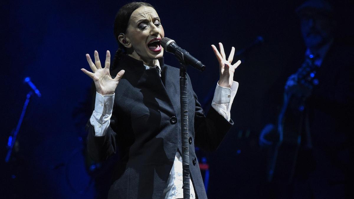 La cantante gallega Luz Casal, en el concierto que ofreció en julio del año pasado en Pirineos Sur.