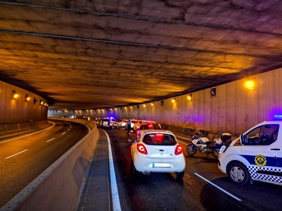 La Policía Local continúa con los controles en Alicante por el estado de alarma.