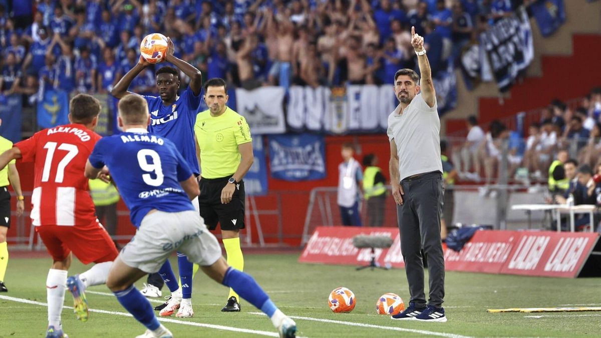 Así fue el primer partido del play-off entre el Almería y el Real Oviedo