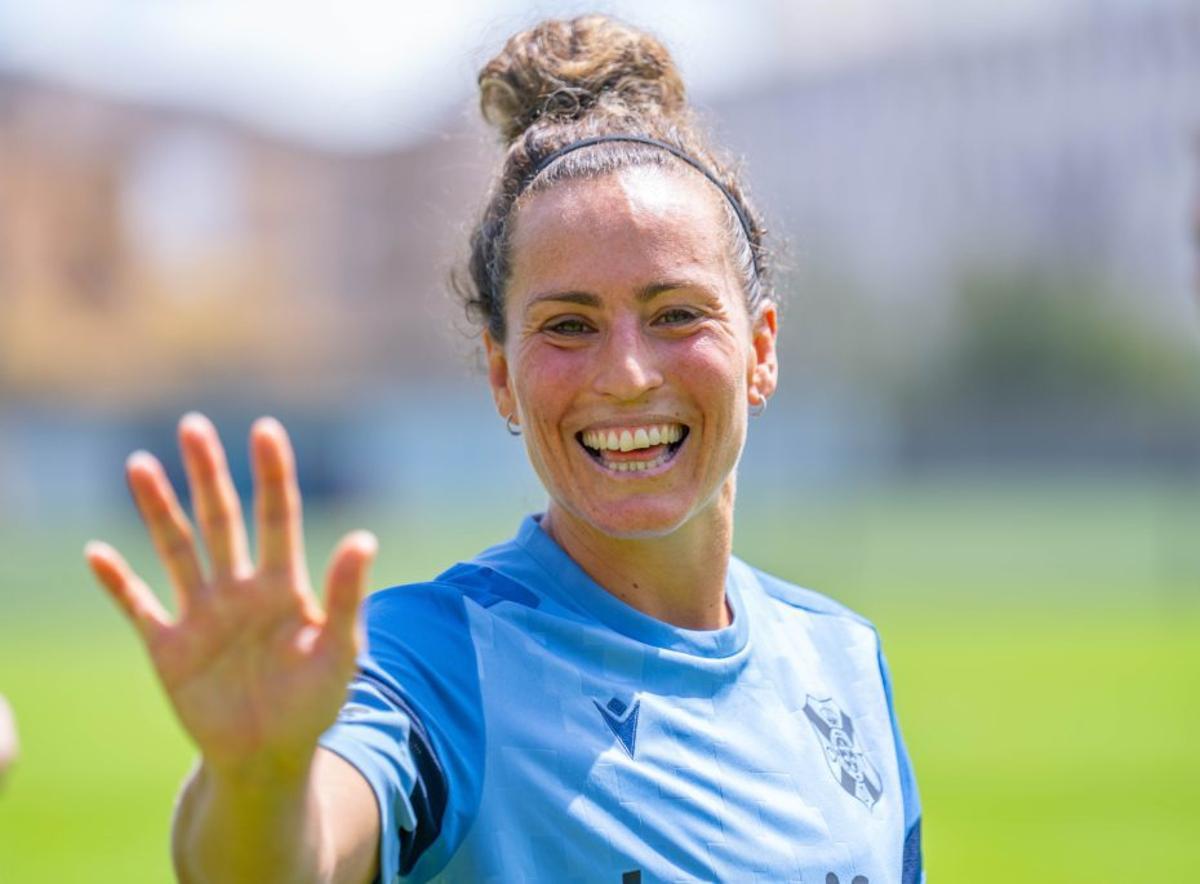 Patri Gavira, capitana del Costa Adeje. | CDT FEM.