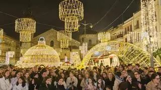 Multitudinario inicio navideño en Lucena: luces, música y magia en el encendido del alumbrado extraordinario