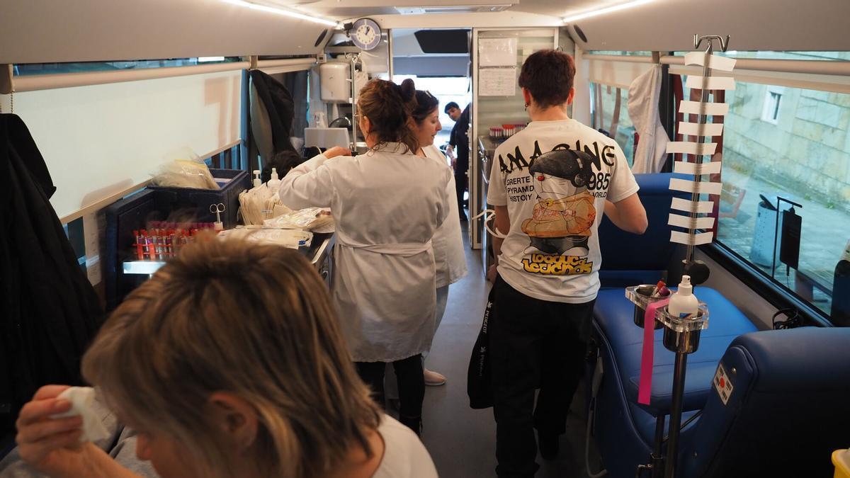 Donación de sangre en el IES Laxeiro de Lalín.
