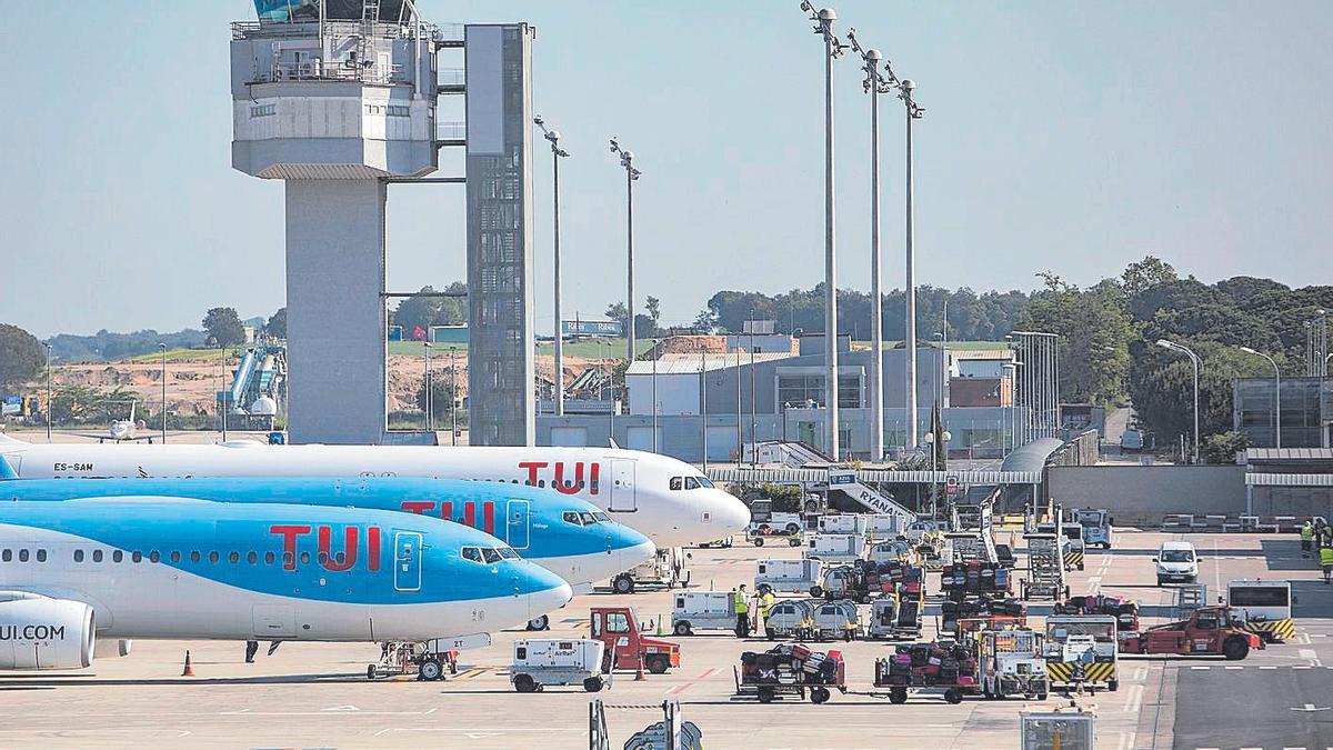 Avions a la pista gironina.