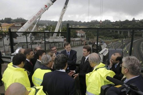 Mariano Rajoy visita junto a Ana Pastor y Alberto Núñez Feijóo el lugar del siniestro.