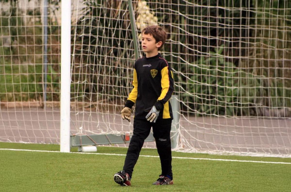 Joan Garcia, en un partido con el Sallent en benjamines.