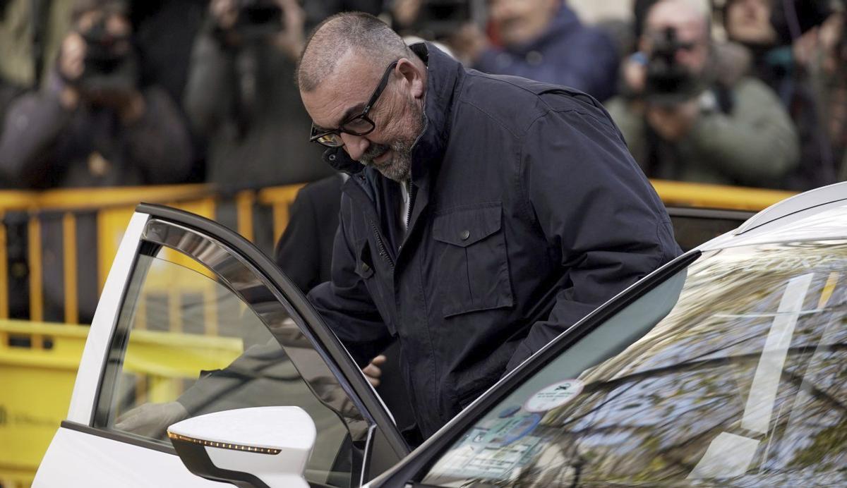 Tres condemnes basades  en 10 fets provats