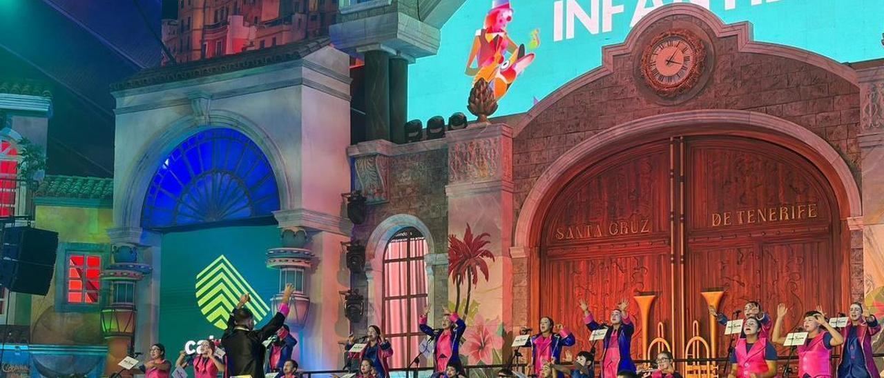 Disimulados sobre el escenario