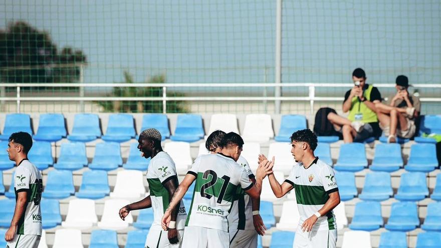 El Elche sigue en busca de los 25 goles