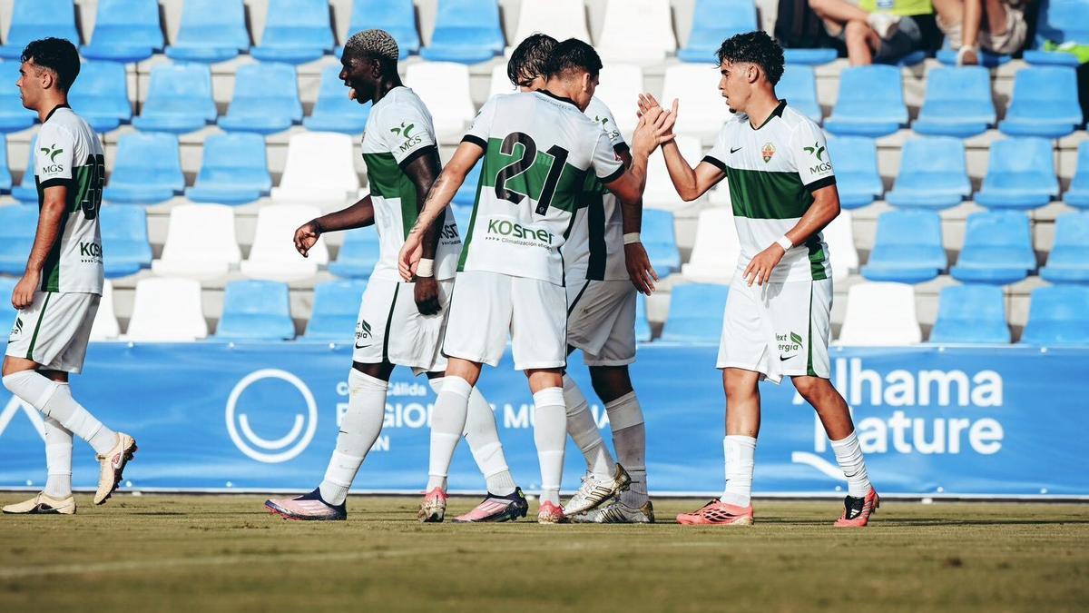 El Elche sigue en busca de los 25 goles