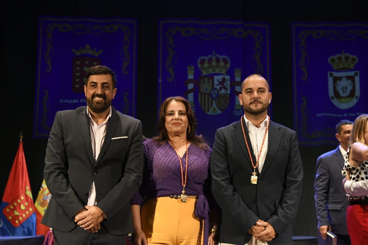 Los concejales de CC en San Bartolomé, David Rocío (i), Corín del Carmen Machín y Eduardo Díaz.