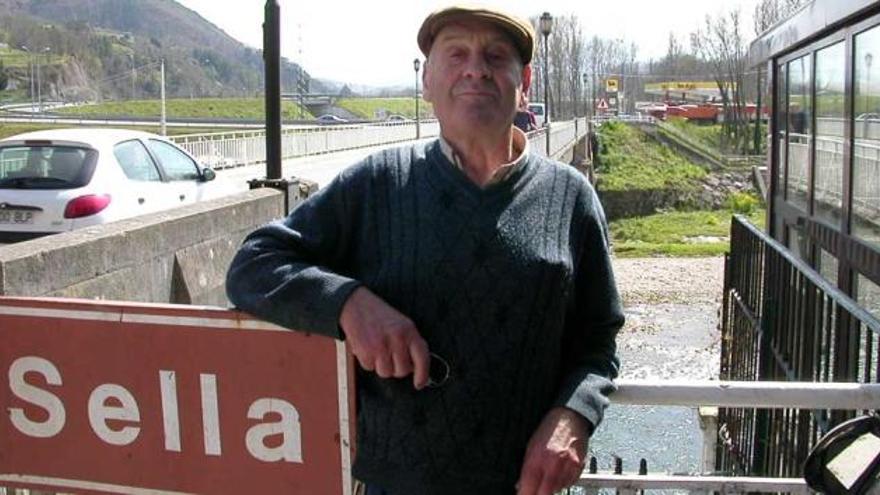 Una calle para  «El Roque» en Arriondas