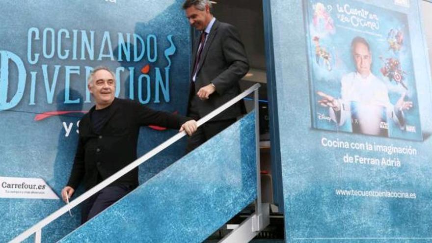 Ferran Adrià, en la caravana de la salud.