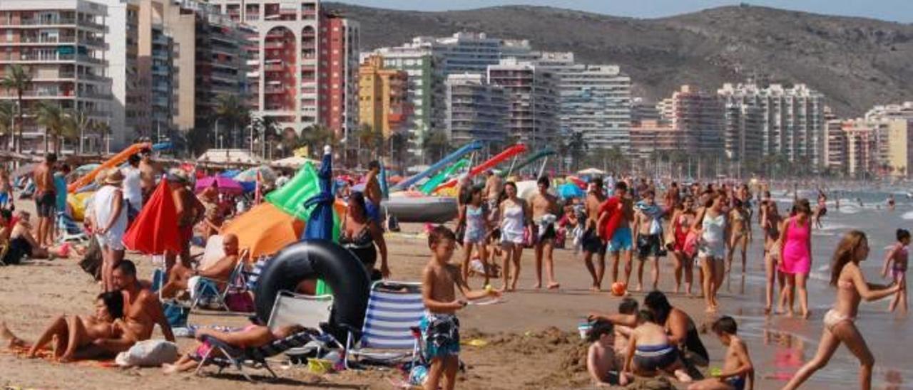 El turismo de Cullera                                supera la larga crisis