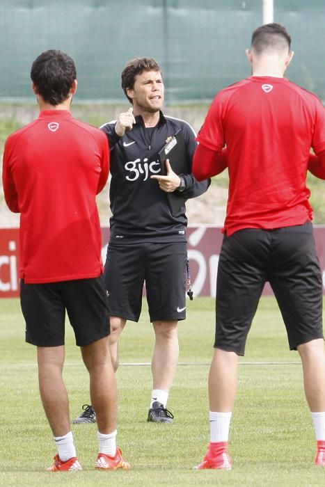 Entrenamiento del Sporting esta mañana en Mareo