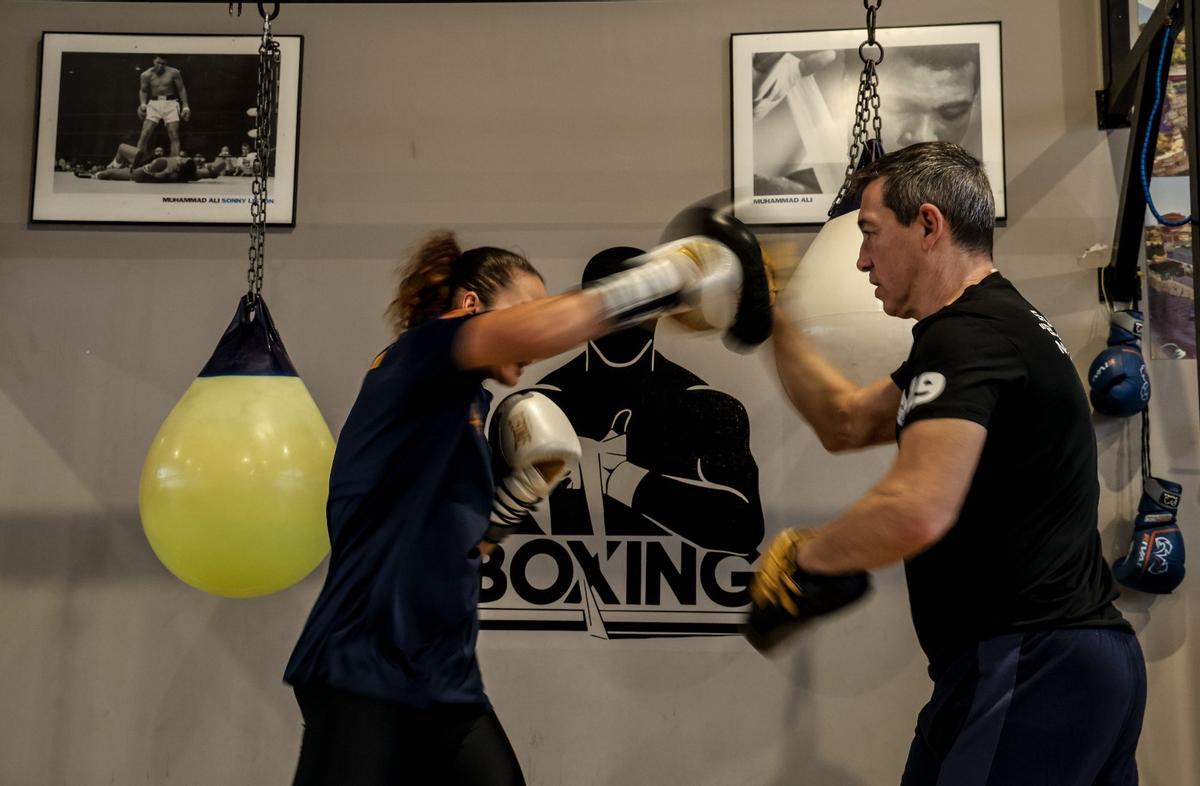 Sheila Martínez, la alicantina, campeona de Europa de boxeo de peso pluma