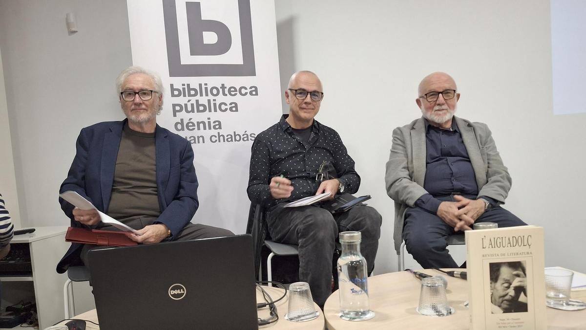 Vicent Brotons, Juli Capilla i Antoni Prats presentaren L'Aiguadolç, una revista literària de gran prestigi
