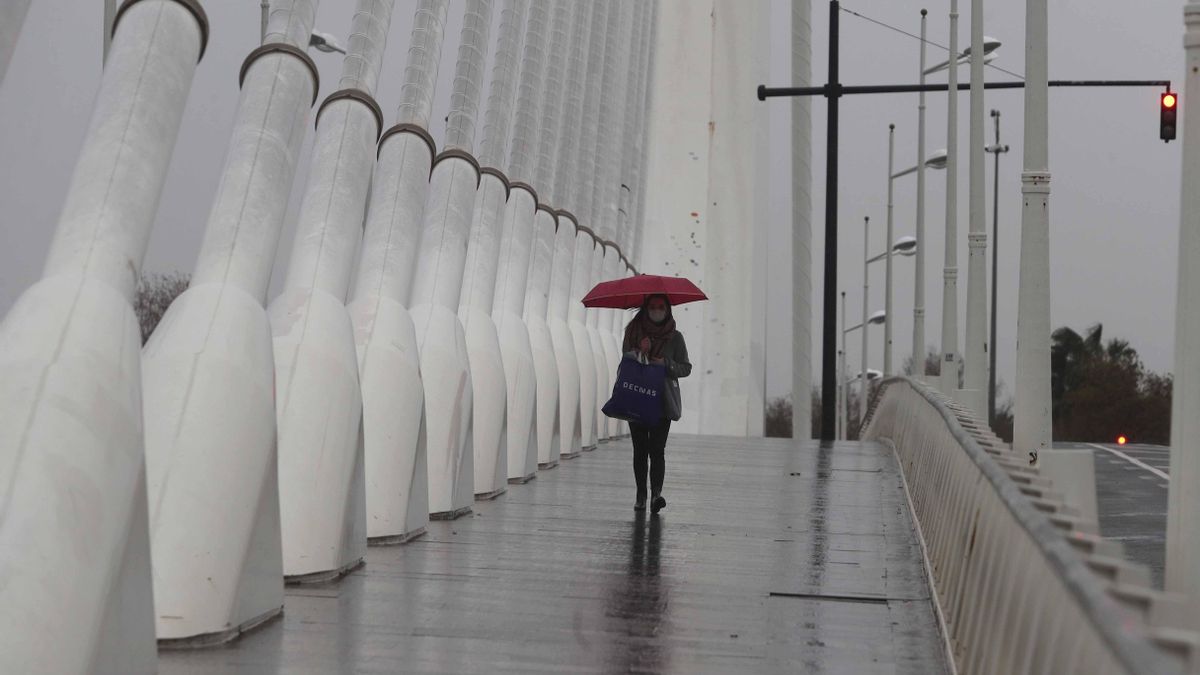 El tiempo en Semana Santa en Valencia: la lluvia amenazará los días de fiesta y sólo se salvará uno, según la Aemet. El tiempo en Semana Santa en Valencia: la lluvia amenazará los días de fiesta y sólo se salvará uno, según la Aemet.