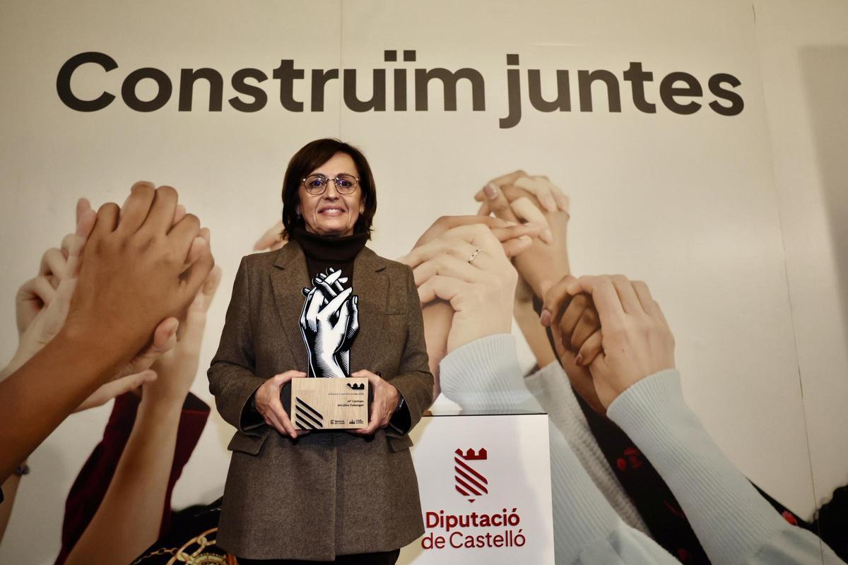 La CEO de Todojuguete, Mª Carmen Miralles, recogió este jueves el premio 'Construïm Juntes' de la Diputación.