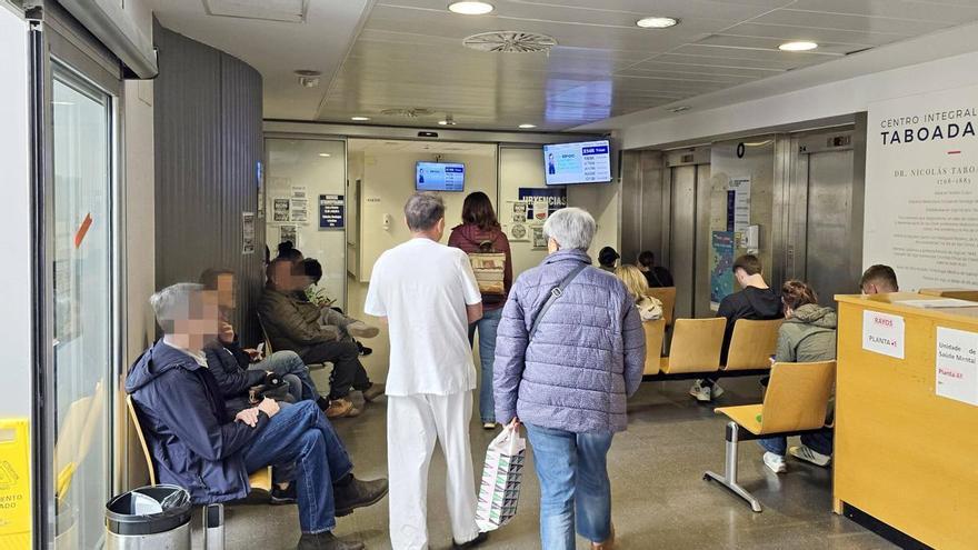 Hasta cinco horas de espera en el PAC de Vigo por la falta de profesionales