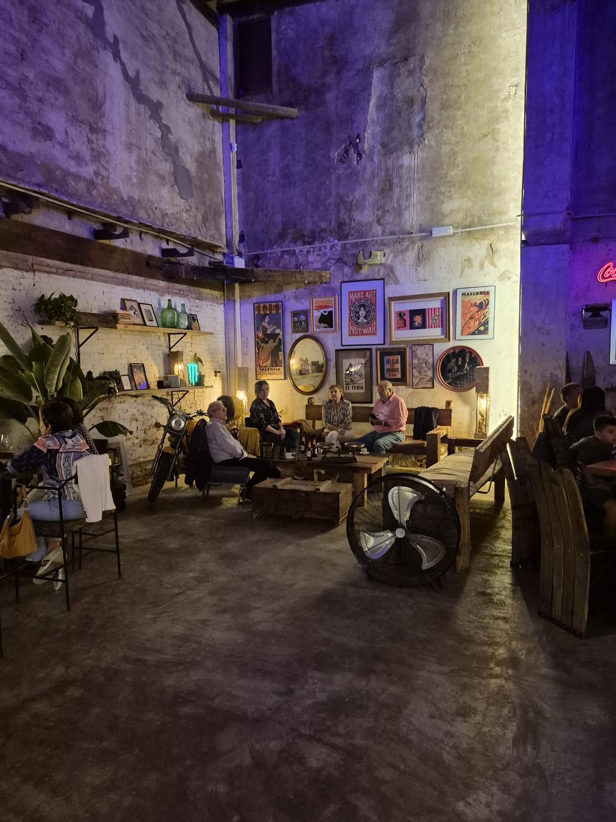 Uno de los espacios de La Boutique de Baviera Barrio de Bares