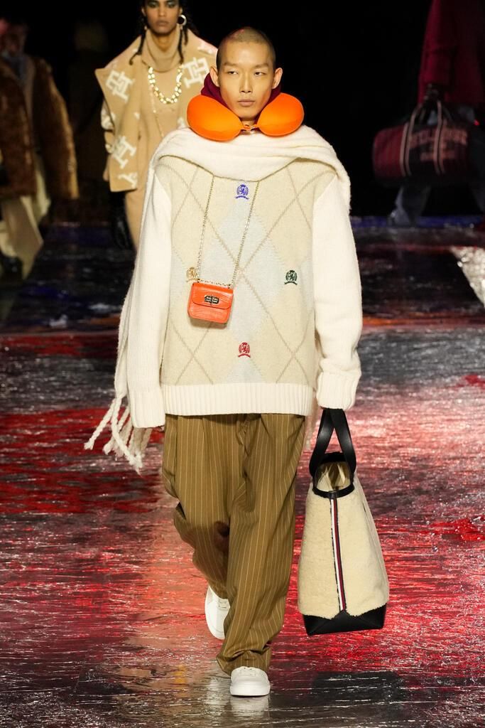 Tommy Hilfiger