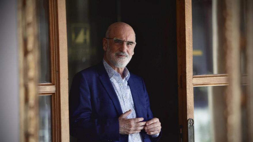 Fernando Aramburu: "'Patria' ya es un símbolo literario del conflicto vasco, como el Guernica de la Guerra Civil o la niña quemada con nalpam en Vietnam"