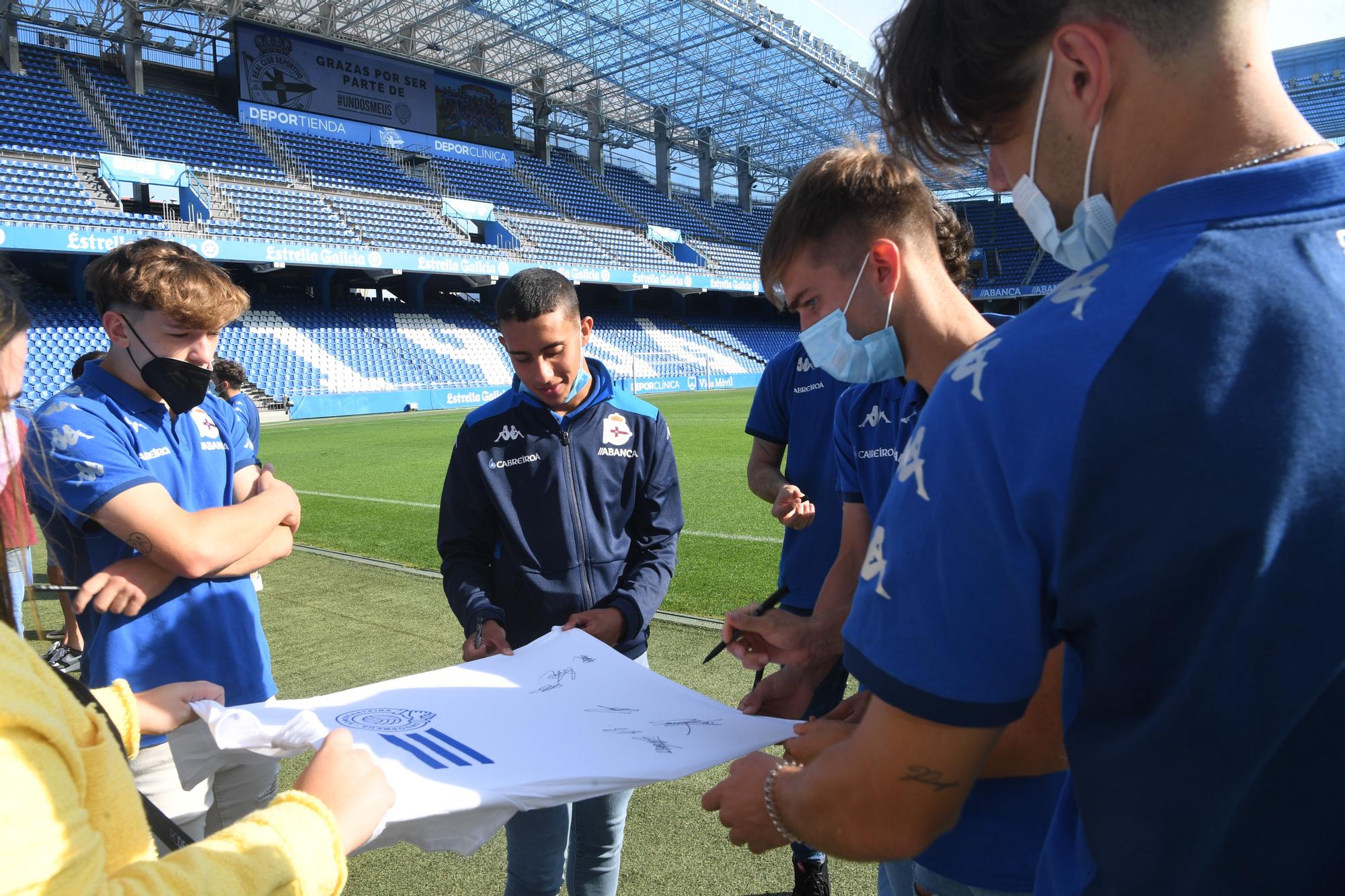 Encuentro entre aficionados y los juveniles campeones de España