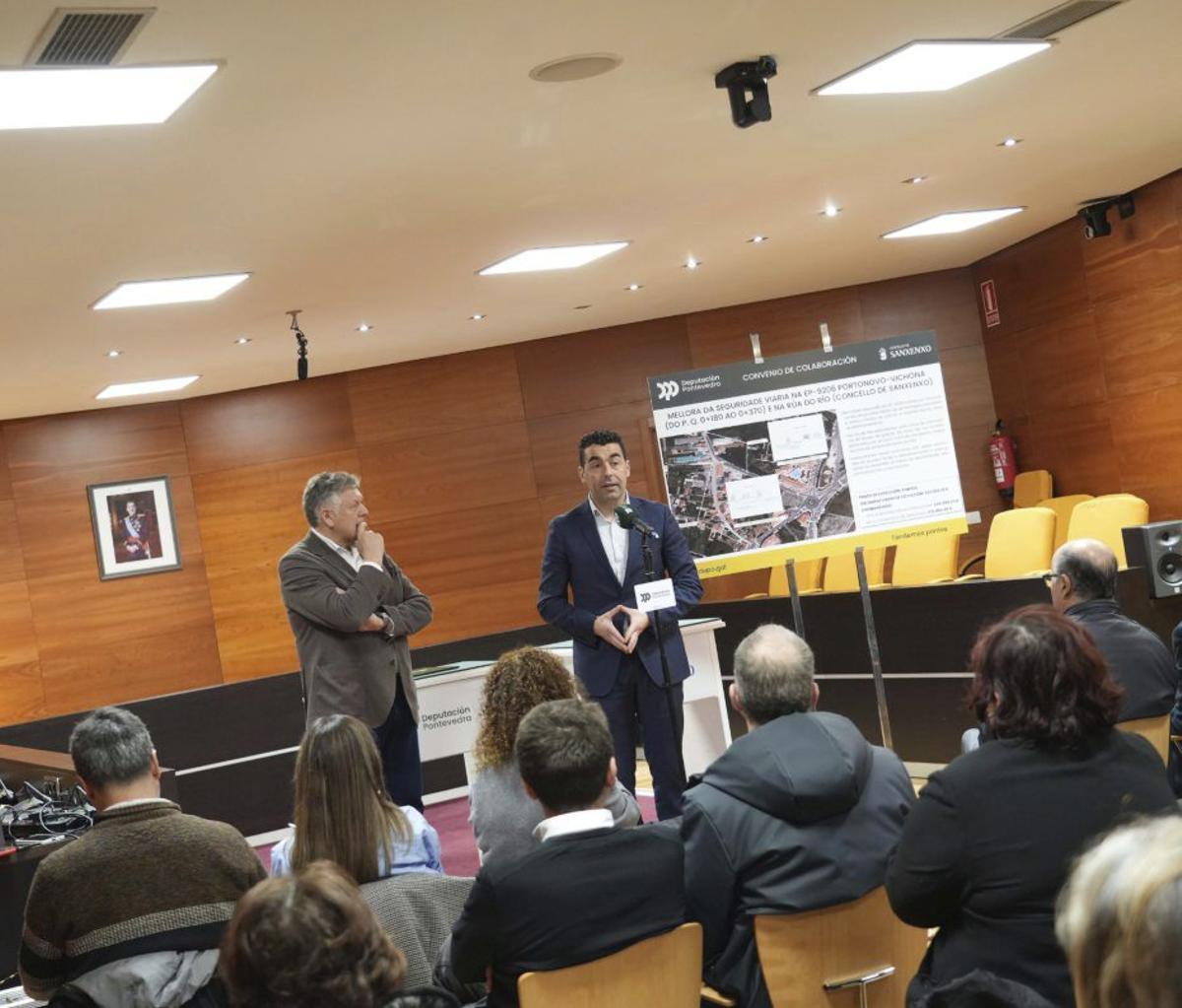 Presentación del convenio a los vecinos.