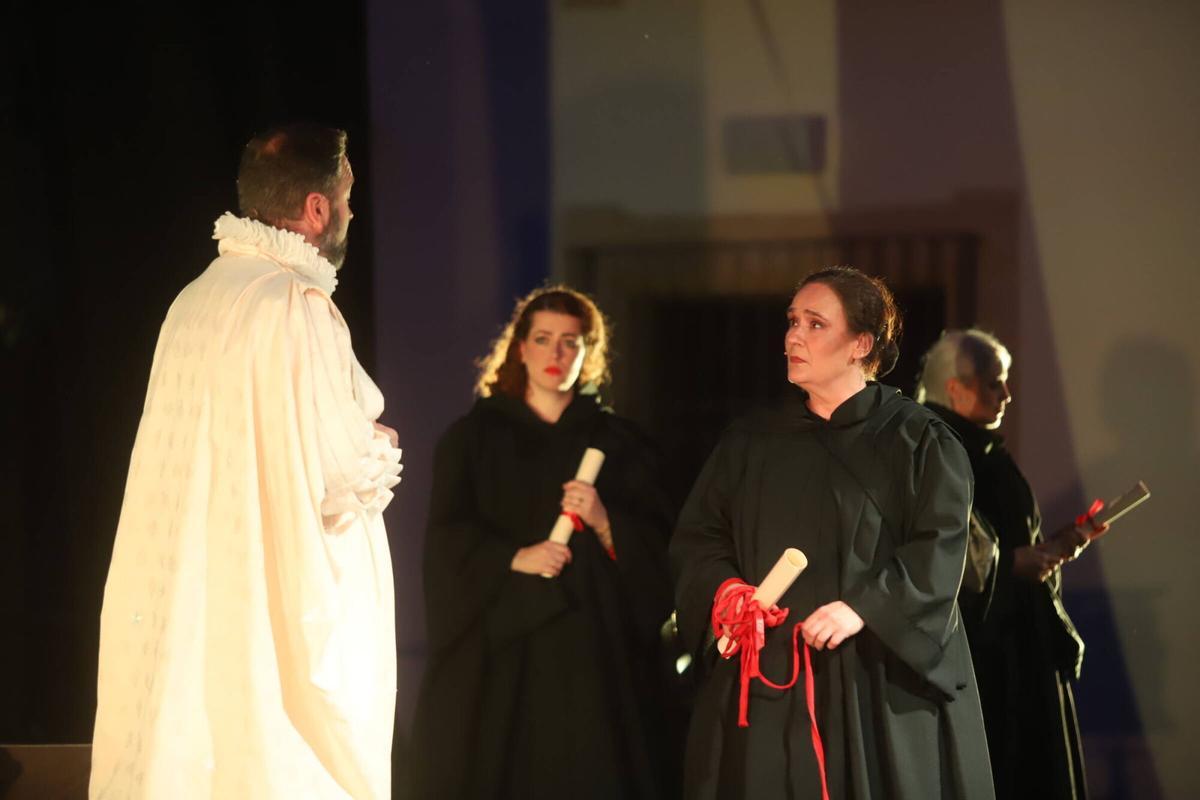 El Patio de San Eulogio acoge la representación de 'El gran teatro del mundo' de Calderón