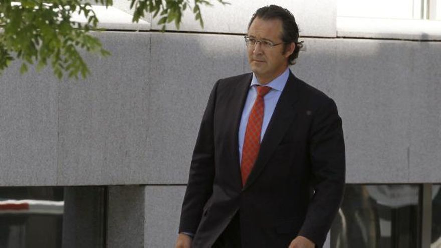 Un diputado del PP dice que González espió a Cifuentes