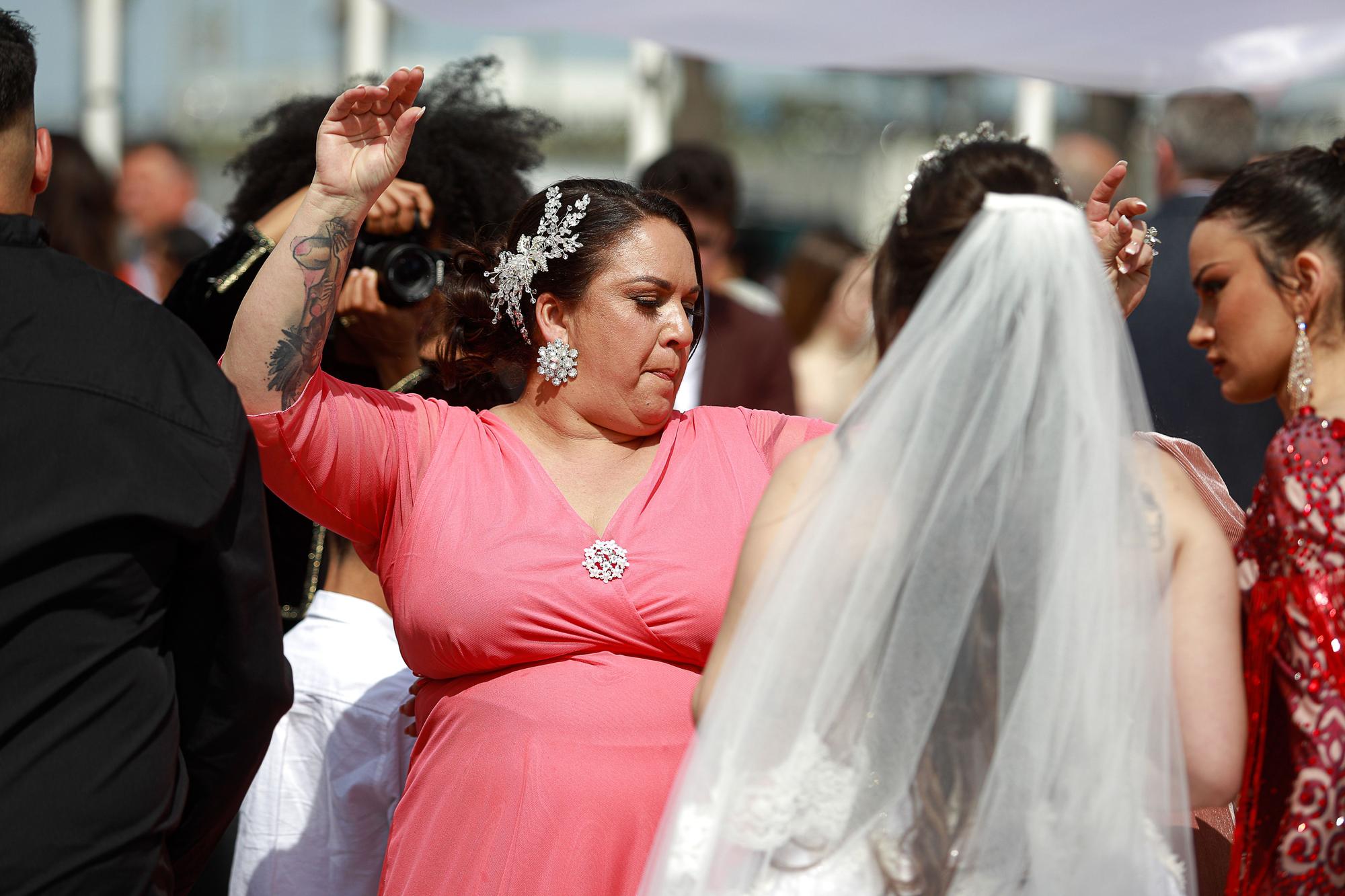 Mira aquí todas las fotos de la gran boda gitana de Lucía y Daniel en Ibiza