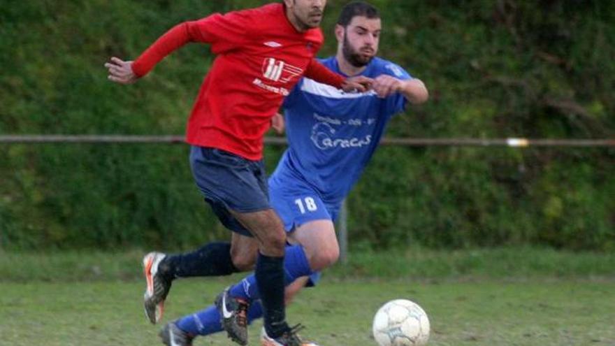 José Manuel Pena &quot;Galego&quot;, en un partido del Tabeirós de esta temporada. // Bernabé