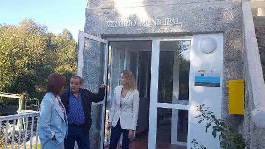 Marta Fernández-Tapias visita las obras. // FdV