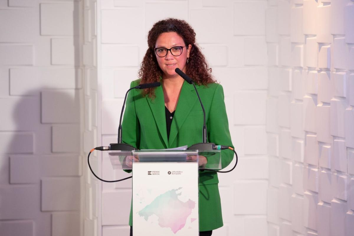 La presidenta del Consell de Mallorca, Catalina Cladera, durante un intervención inicial en el acto celebrado en Zénit The Venue, en Madrid.